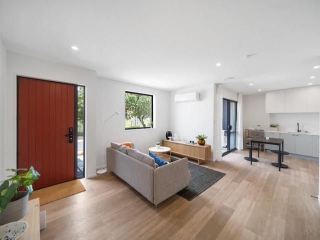 papatoetoe, 2 bedrooms