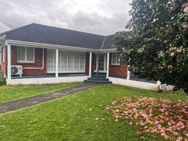 papatoetoe, 2 bedrooms