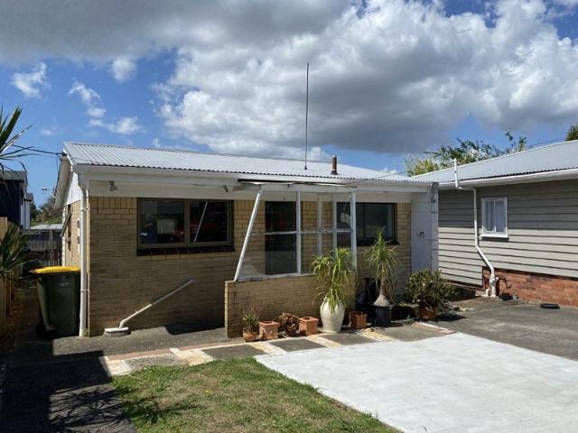 Papatoetoe, 2 bedrooms