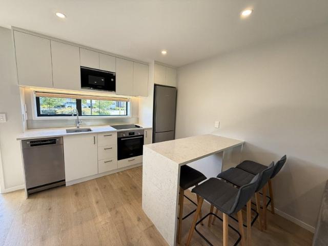 papatoetoe, 2 bedrooms