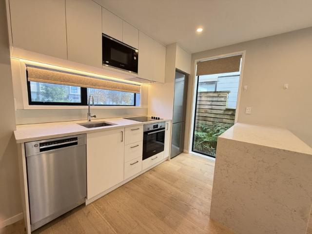 papatoetoe, 2 bedrooms