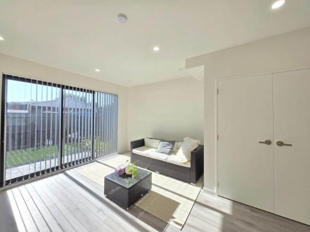 papatoetoe, 2 bedrooms