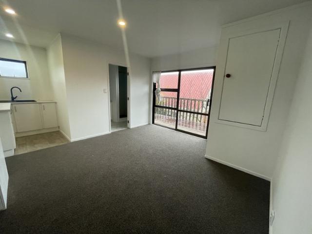 papatoetoe, 2 bedrooms