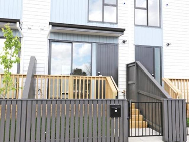 Papatoetoe, 2 bedrooms
