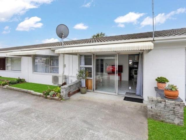 papatoetoe, 2 bedrooms