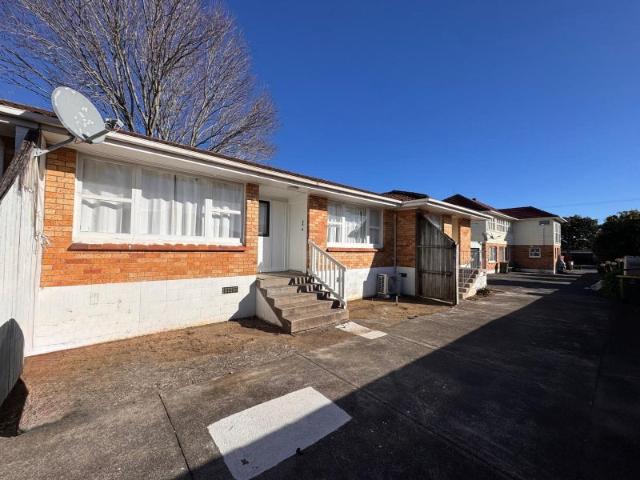 papatoetoe, 3 bedrooms