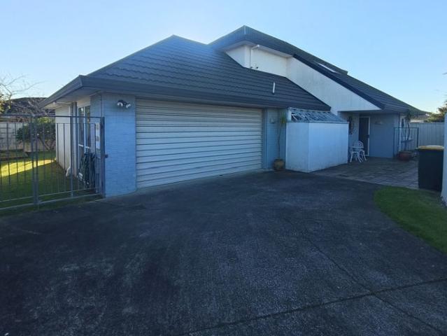 papatoetoe, 3 bedrooms