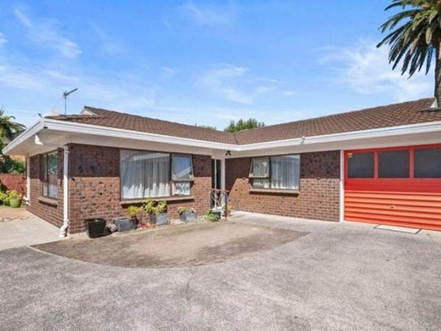 papatoetoe, 3 bedrooms