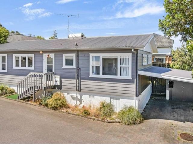 papatoetoe, 3 bedrooms