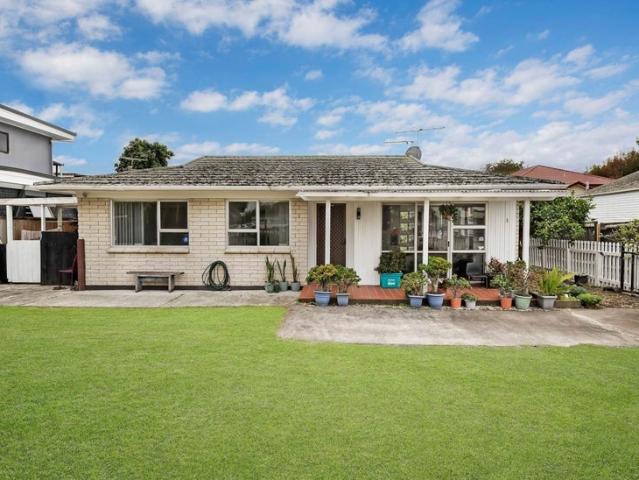 papatoetoe, 3 bedrooms