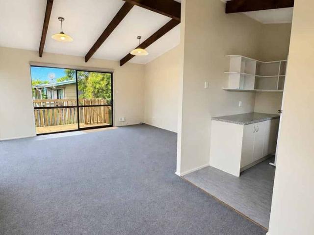 Papatoetoe, 3 bedrooms