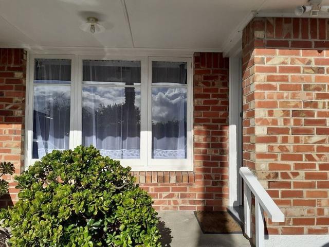 Papatoetoe, 3 bedrooms