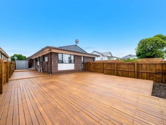 papatoetoe, 3 bedrooms