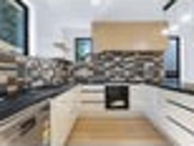 Papatoetoe, 5 bedrooms, $895 pw