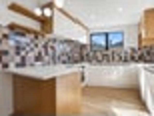 Papatoetoe, 5 bedrooms, $920 pw