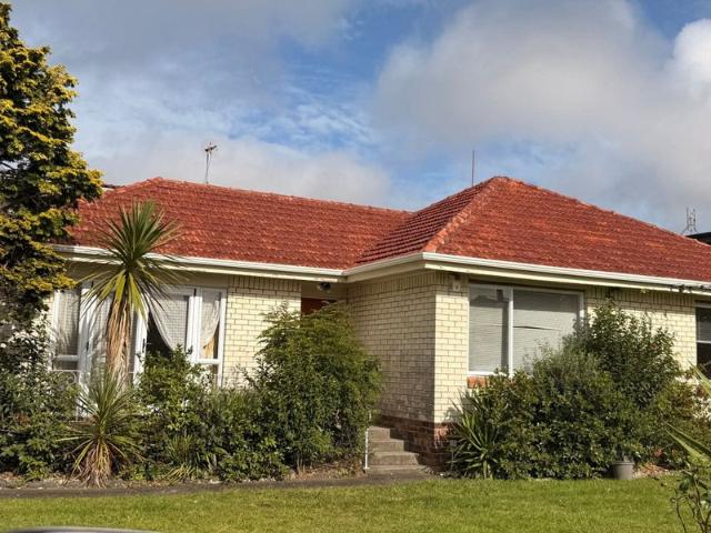 papatoetoe, 6+ bedrooms
