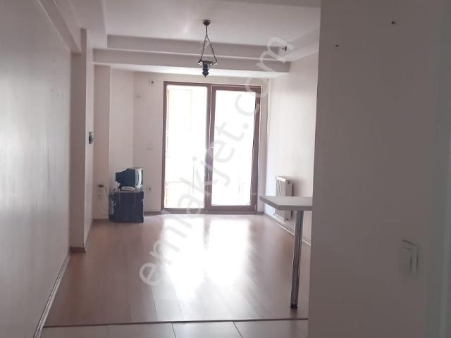 Papatya Residence 2 Merkezi Konumda Metrobüse 5 Dakika 1+0
