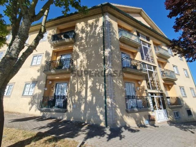 PARTAMENTO T4 Urb Quinta das Bertas | Zona da Sequeira | Zona muito Tranquila e Familiar