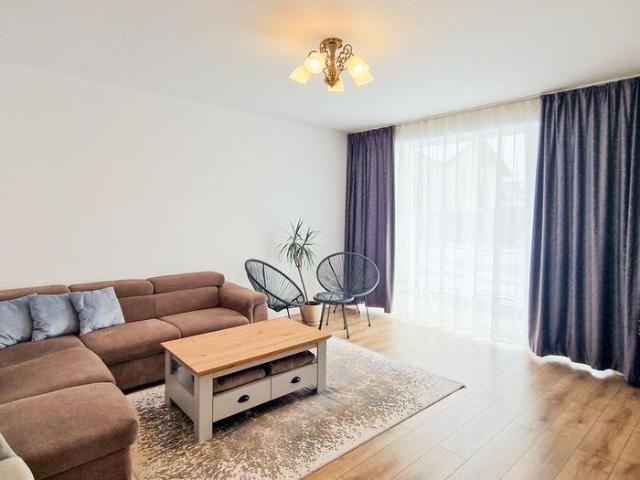 Parter in bloc tip vila, 65 mp Uno Residence, parcare, boxa, amenajat cu stil
