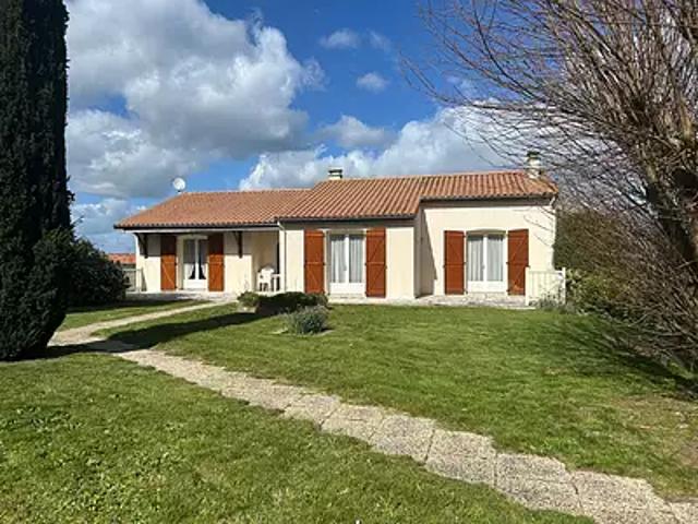 Parthenay 79200 Achat / Vente maison 6 pièces t6 au dernier étage