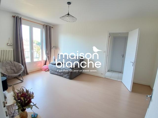 Parthenay Location Appartement 79