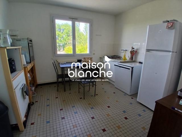 Parthenay Location Appartement 79