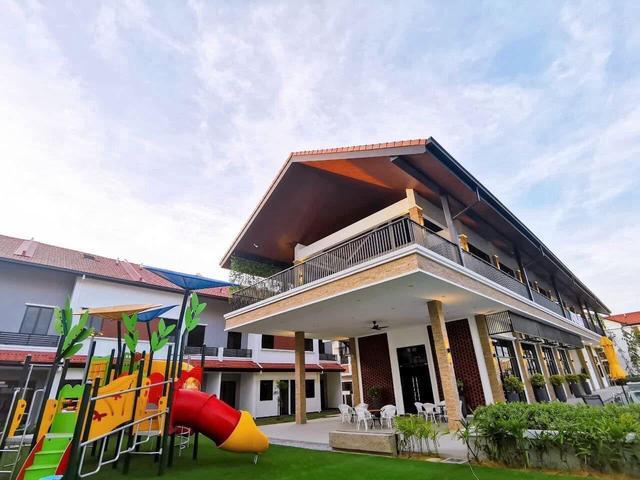 Partial furnish 20x70 home Reef of Tropics Setia eco glades cyberjaya