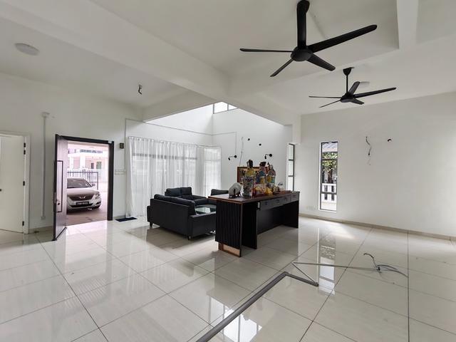 Partial Furnish 2Storey Bungalow 98 Residence Bukit Minyak