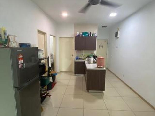 Partial Furnished 2 Bedrooms Vista Alam Service Apt Sek 14 Shah Alam