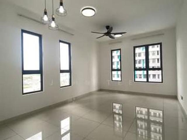 Partial furnished Trio By Setia Residence Bukit Tinggi Klang For Rent