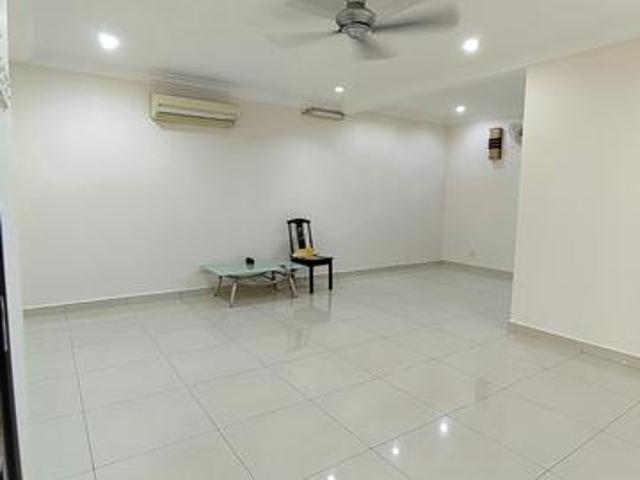 Partial furnished Bdr Botanic near Aeon Mall