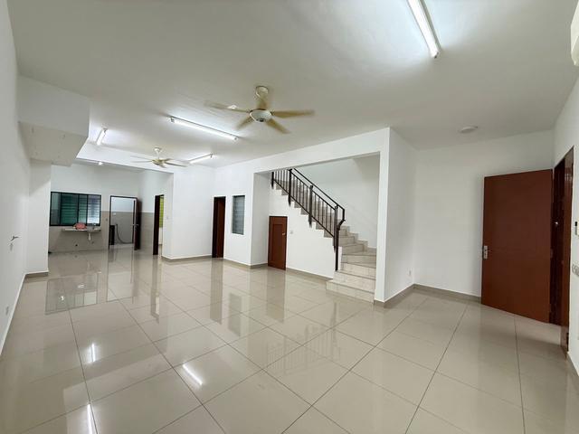 Partial Furnished Double Storey House Setia Indah 13 Setia Alam