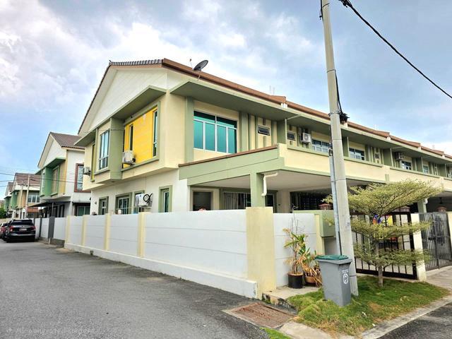 PARTIAL FURNISHED END LOT Double Storey Desa Mayang Sari Nilai