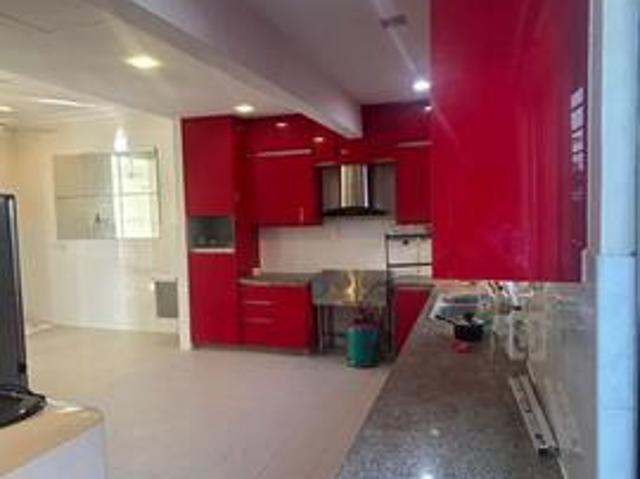 Partial Furnished Endlot 2 Storey Terrace Kemuning Indah Residences