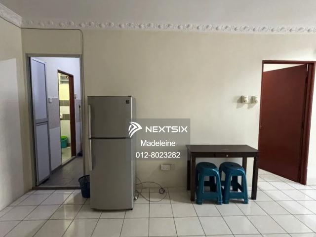 Partial Furnished + Endlot House