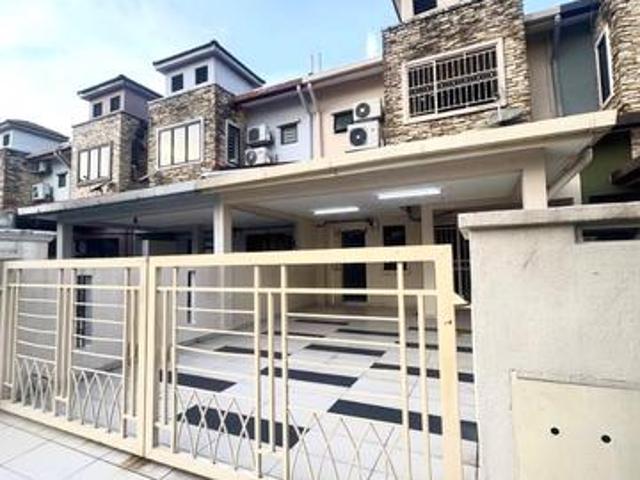 Partial Furnished Freehold Double Storey House Taman Bayu Perdana