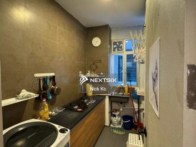 Partial Furnished & Seaview Unit