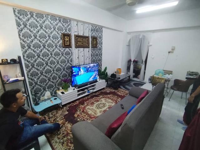 Partial FurnishedAPARTMENT LONE PINE FOR SALE