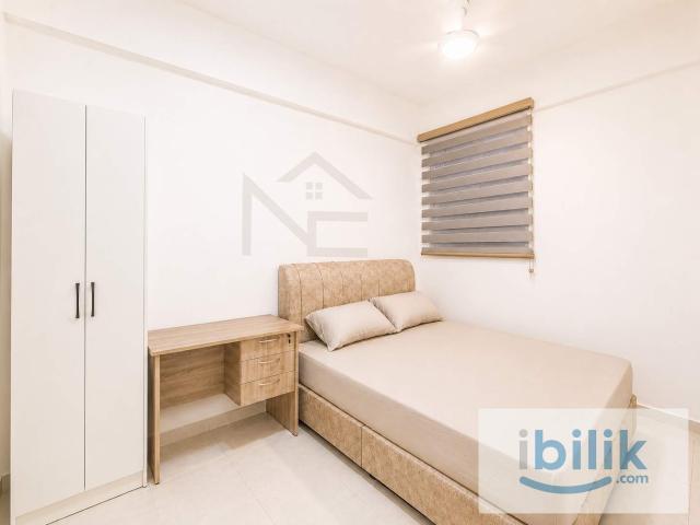 Partial Seaview Fully Funished Small Bedroom