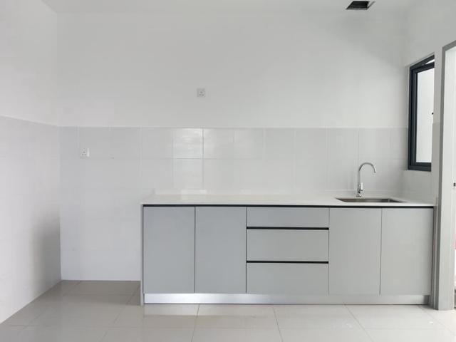 Partial unit 3 room for rent at Anya Shorea Park Puchong