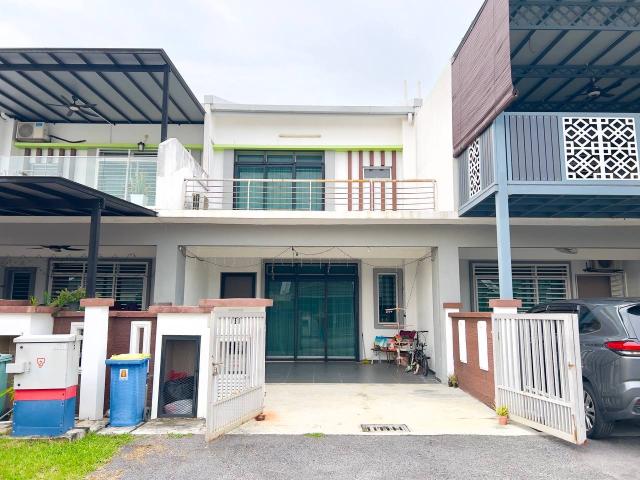 Partially Furnished | DOUBLE STOREY TERRACE, TAMAN LANGAT UTAMA 3, BUKIT CHANGGANG, BANTING