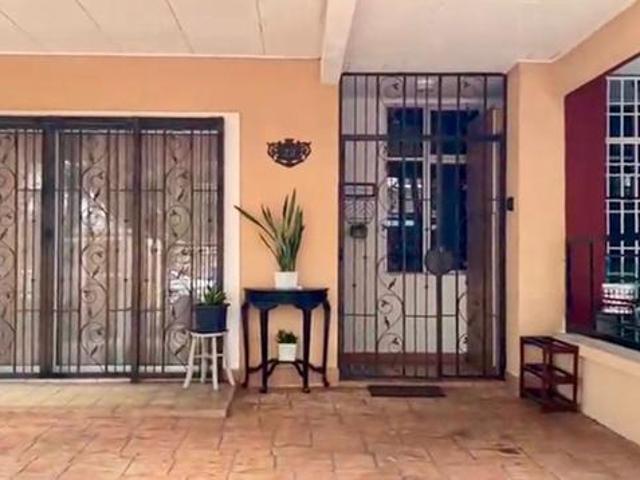 PARTIALLY FURNISHED Endlot 2 Storey Jln Plumbum Sek 7 Shah Alam