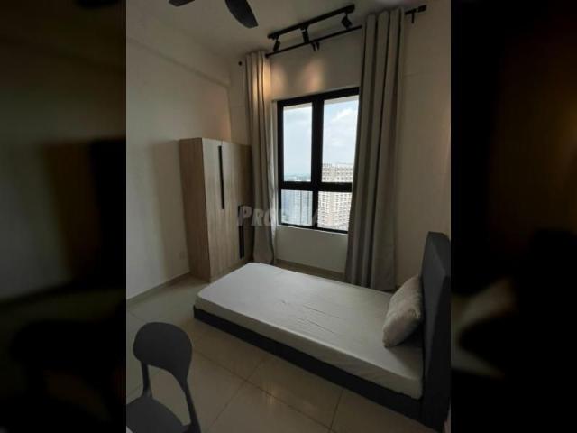 Partially Furnished Parkland Residence @ Kajang 2