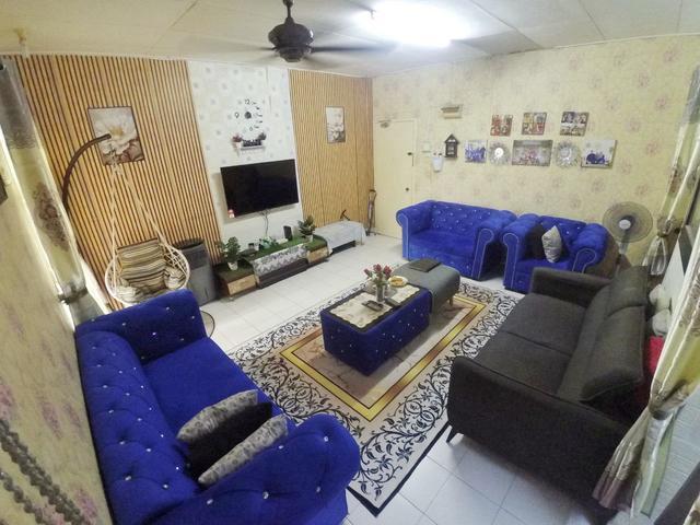 PARTIALLY FURNISHED RUMAH CANTIK APARTMENT TERATAI Taman Sutera