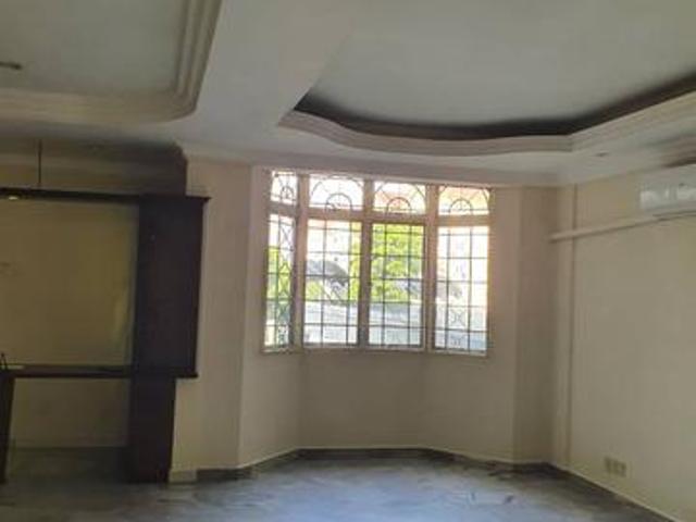 PARTIALLY FURNISHED W 4 AIRCONDS Subang Perdana Goodyear Court 10