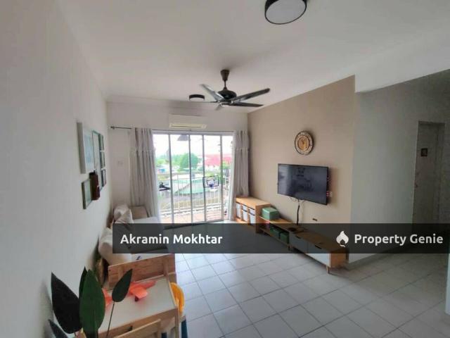 PARTIALLY FURNISHED & 1 COVERED PARKING | CAHAYA PERMAI APARTMENT SERI KEMBANGAN