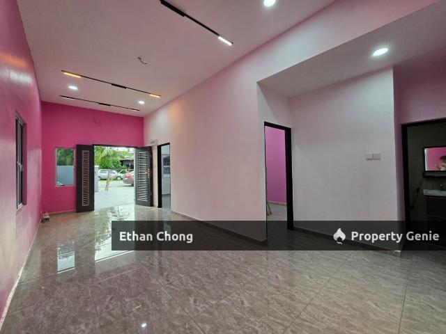 Partially Furnished 1 Storey House for Sale at Menara Maju Klang, Klang