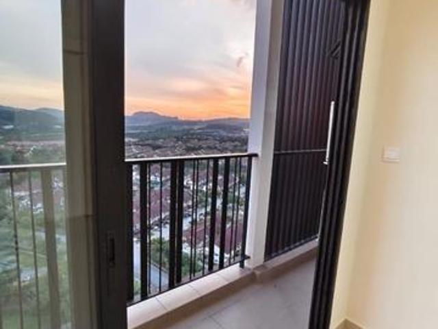 Partially Furnished 2 Rooms Apartment Habitus Denai Alam For Rent