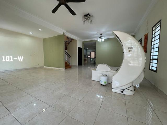 Partially Furnished 35x75 4R3B Aman Perdana 2Sty SemiD Klang