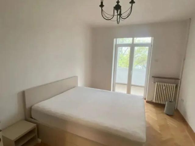 Particular, inchiriez Apartament de 2 camere, Str Calea Floreasca, vis a vis de blocurile One